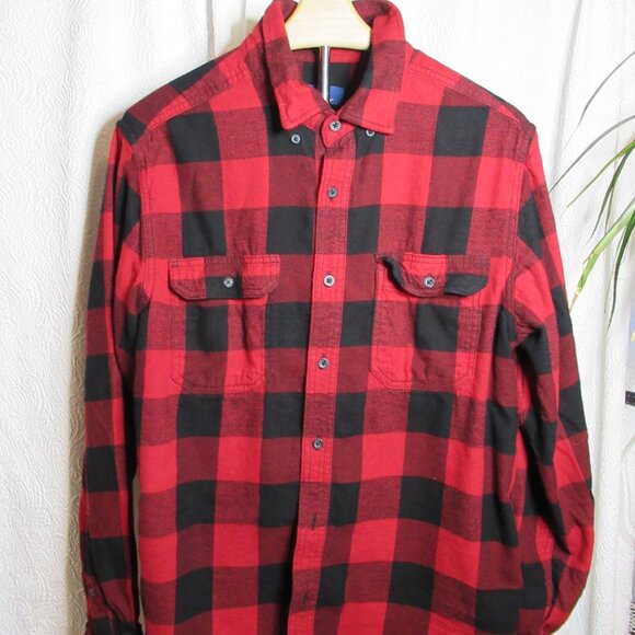 Black and Red Flannel - Picture 2 of 5